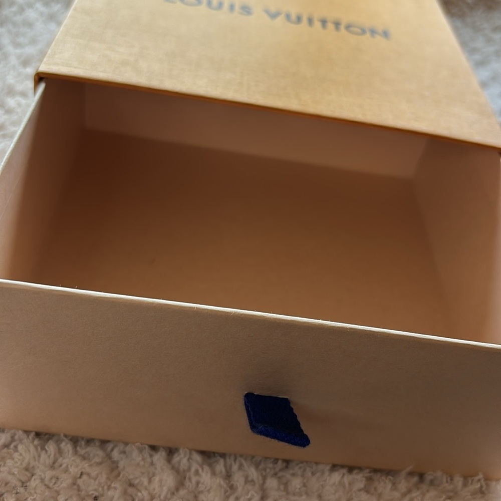 Louis Vuitton Compact Box - Picture 5 of 5